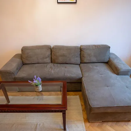 Spacious 1bdr Near city Center * Sofia