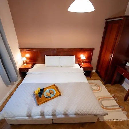 Spacious 1bdr Near city Center *