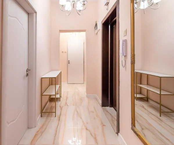 アパート Spacious 1bdr Near city Center